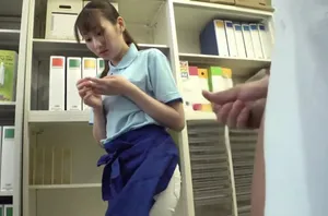 Cho cấp trên chơi vào bím vì sai lầm của mình